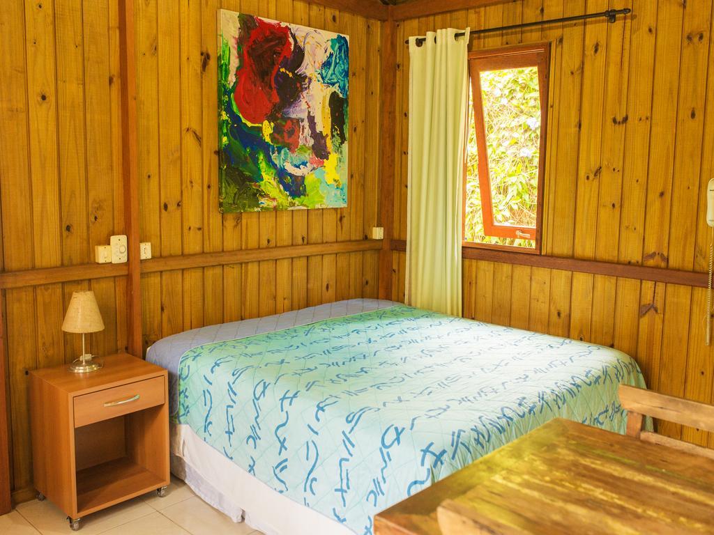 Inn Zululand Bangalos Guarda do Embaú